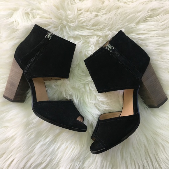 Kelsi Dagger Shoes - Kelsi Dagger Black Suede Heel Sandals